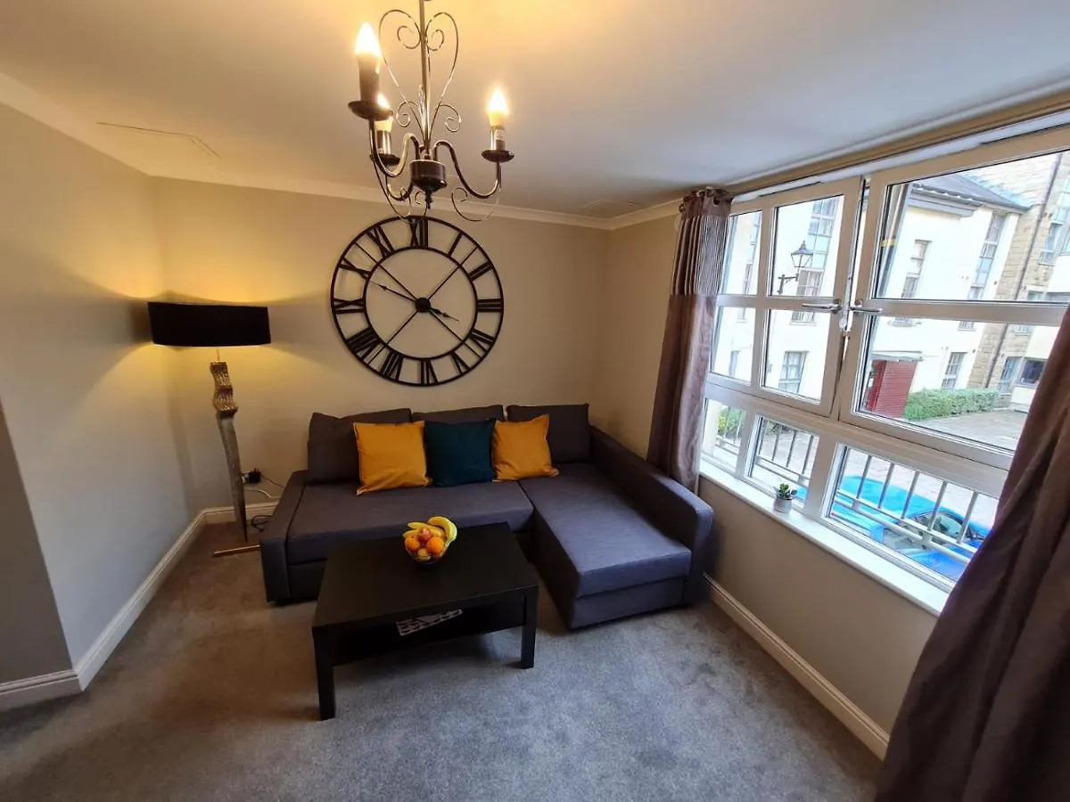 Old Town 1-Bedroom Apartment With Free Parking Edinburgh